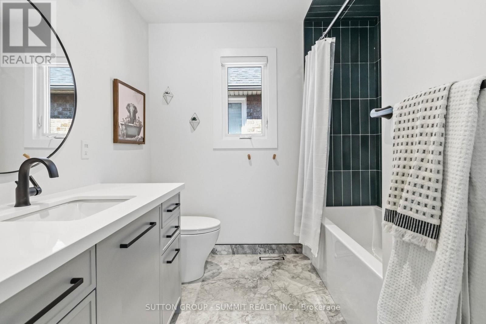 2111 Westmount Drive, Oakville, Ontario  L6M 3P3 - Photo 24 - W13452914