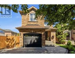 2111 WESTMOUNT DRIVE, Oakville, Ontario