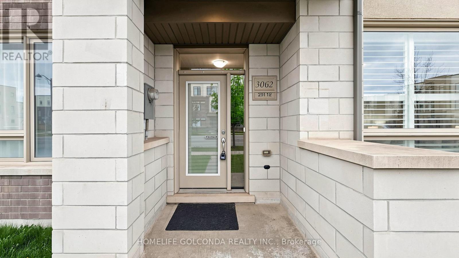 3062 Ernest Appelbe Boulevard, Oakville, Ontario  L6H 0L9 - Photo 3 - W13452934