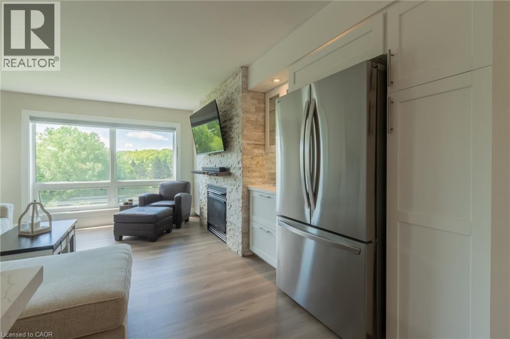 1235 Deerhurst Drive Unit# 305, Huntsville, Ontario P1H 2E8 - Photo 9 - 40840206