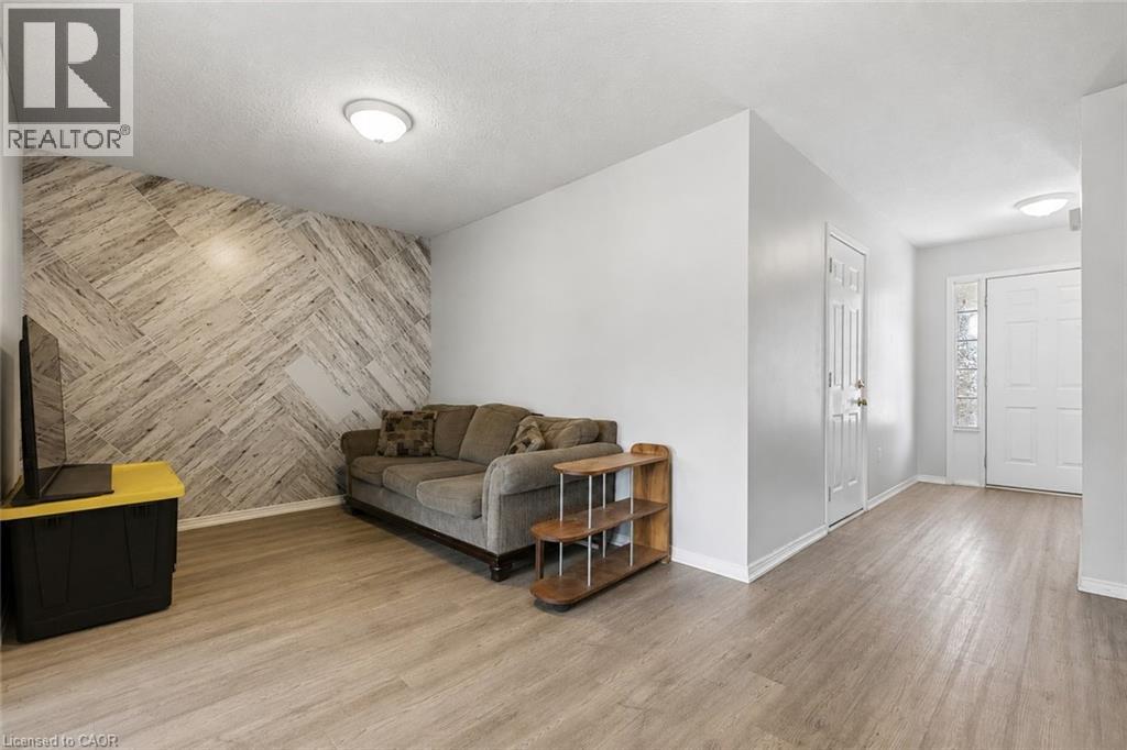 72 Chesterton Lane, Guelph, Ontario  N1E 7A6 - Photo 5 - 40840239