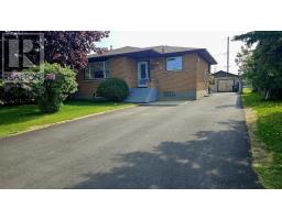 936 Broadmore AVE, Thunder Bay, Ontario
