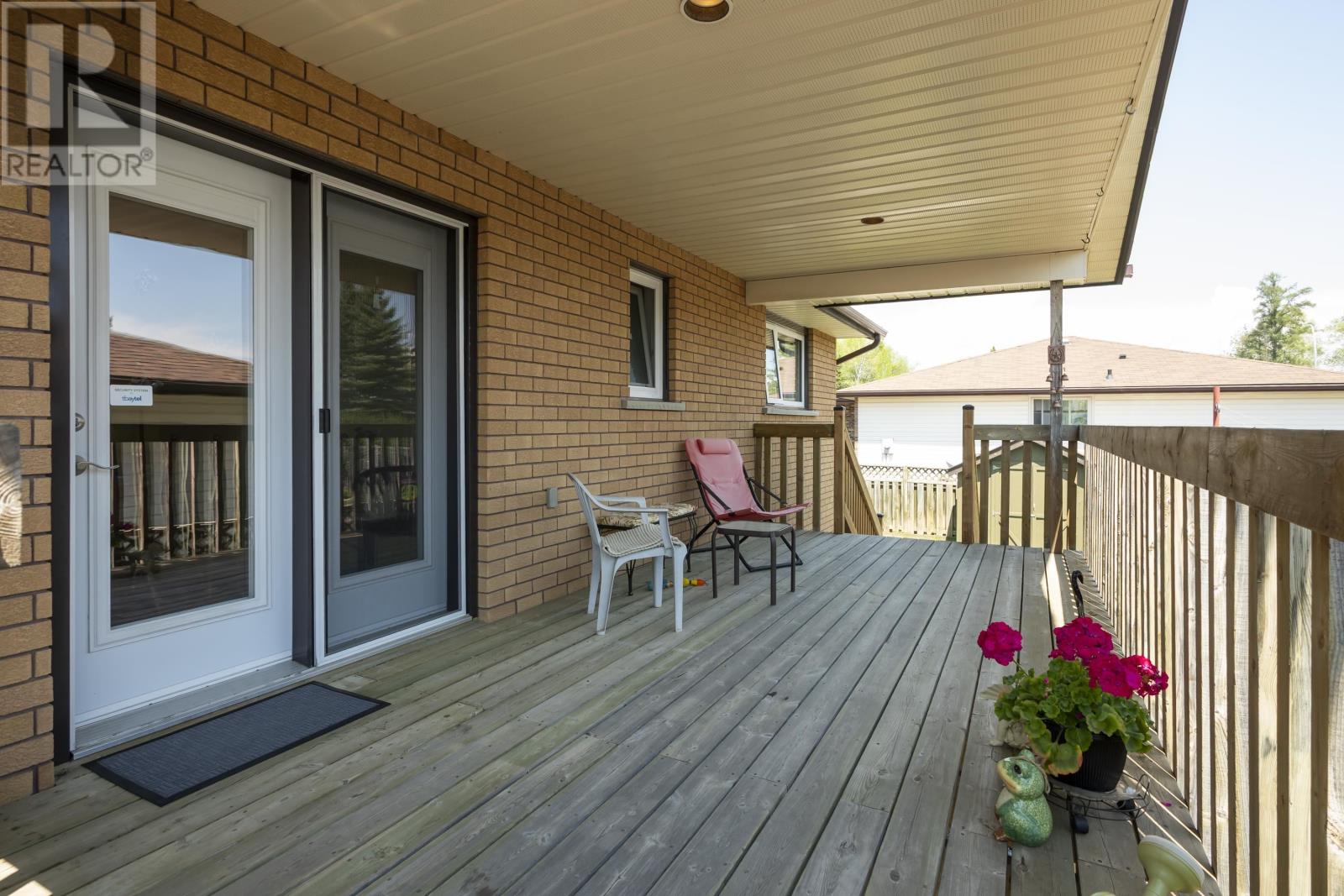 400 Randall Ct, Thunder Bay, Ontario  P7G 1A1 - Photo 46 - TB2601388
