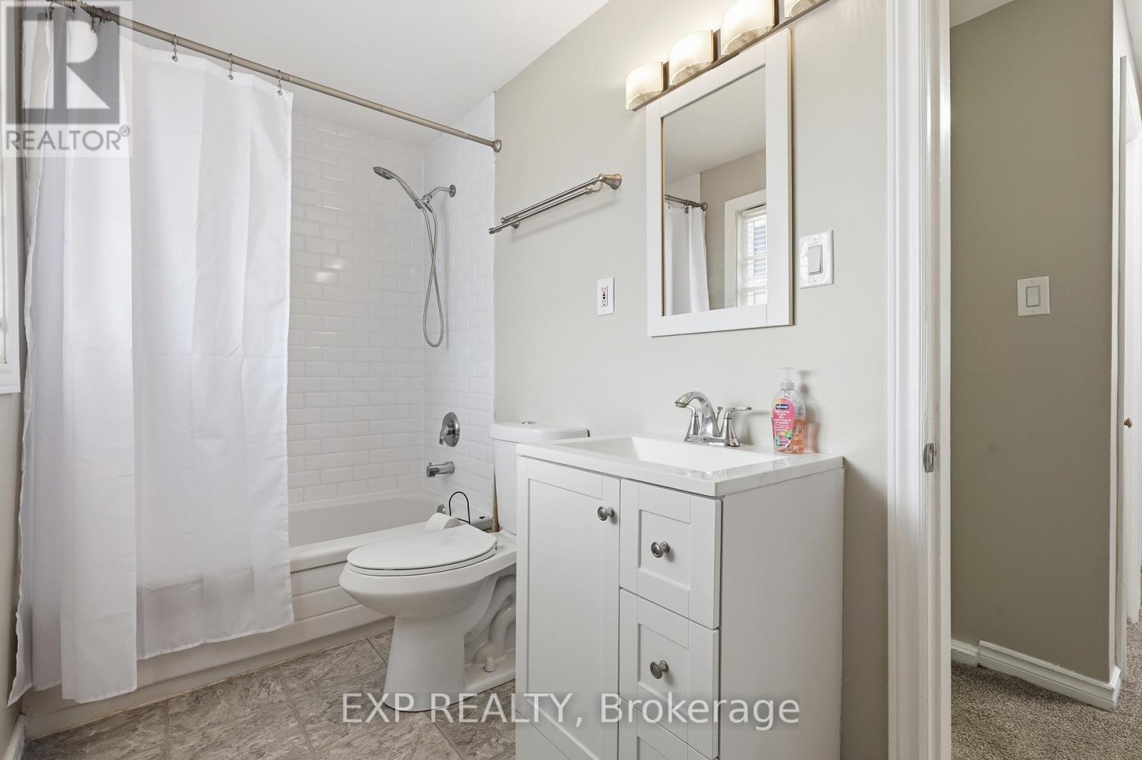 I - 48 Windom Road, Kitchener, Ontario  N2A 2P4 - Photo 12 - X13452734
