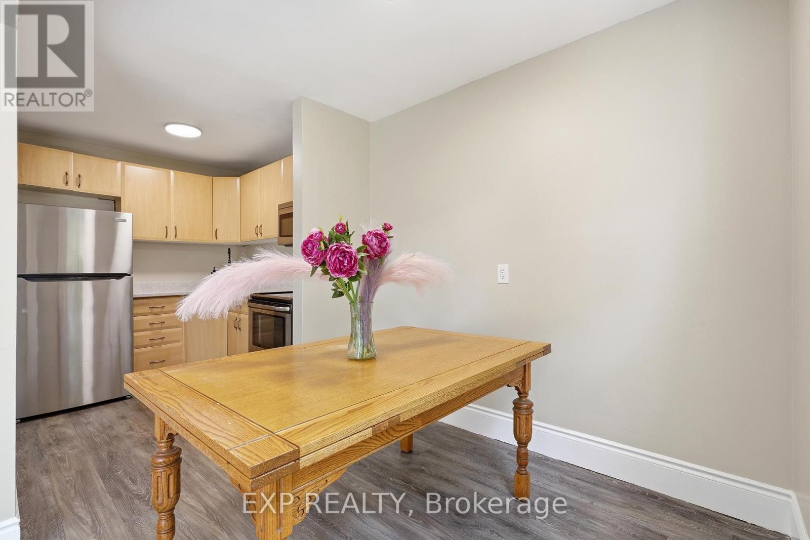 I - 48 Windom Road, Kitchener, Ontario  N2A 2P4 - Photo 5 - X13452734
