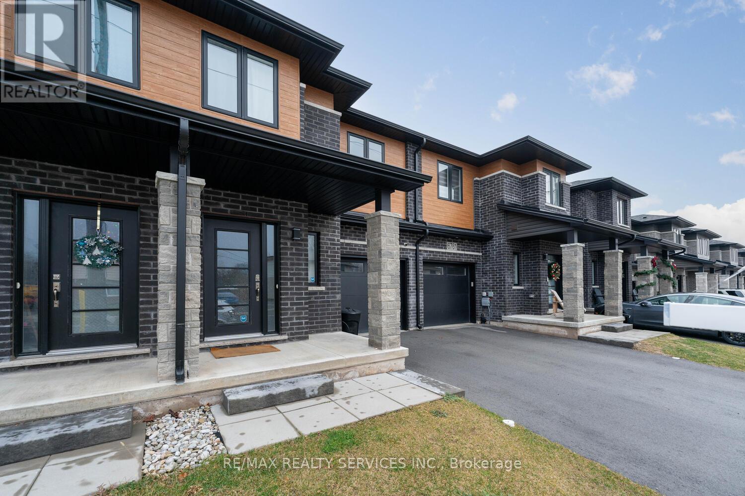 6763 Cropp Street E, Niagara Falls, Ontario  L2E 5J8 - Photo 2 - X13452772