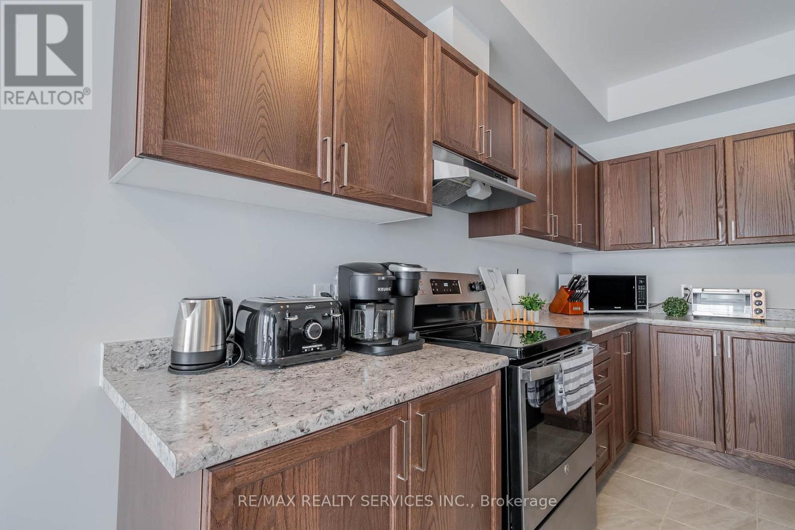 6763 Cropp Street E, Niagara Falls, Ontario  L2E 5J8 - Photo 31 - X13452772