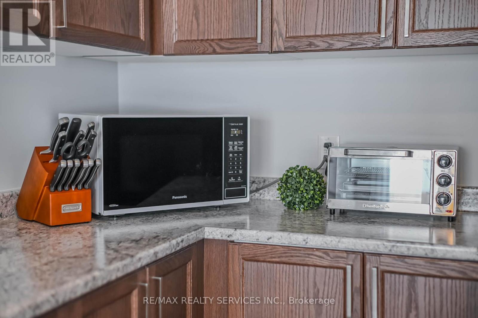 6763 Cropp Street E, Niagara Falls, Ontario  L2E 5J8 - Photo 35 - X13452772