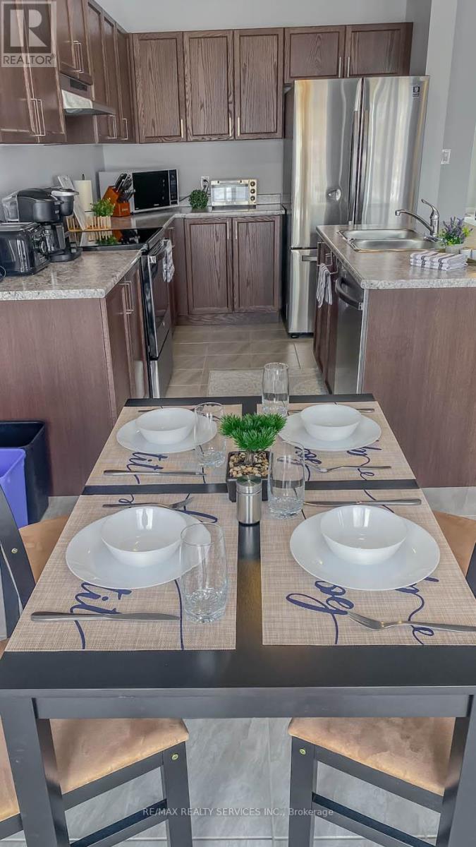 6763 Cropp Street E, Niagara Falls, Ontario  L2E 5J8 - Photo 6 - X13452772