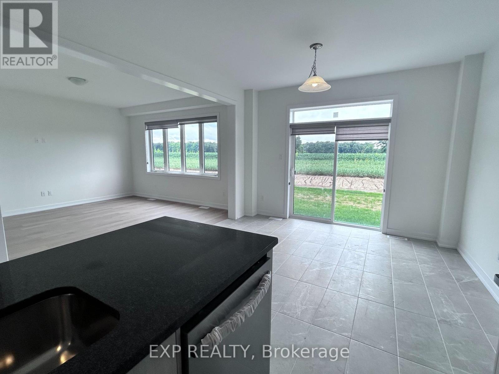 51 Monteith Drive, Brantford, Ontario  N3T 5L5 - Photo 7 - X13452784