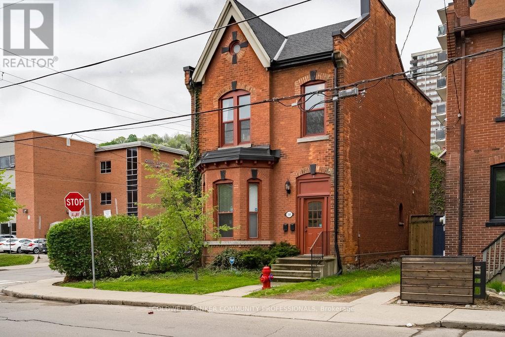 146 Forest Avenue, Hamilton, Ontario  L8N 1X5 - Photo 3 - X13452906