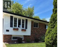 15 Windwood, Leamington, Ontario