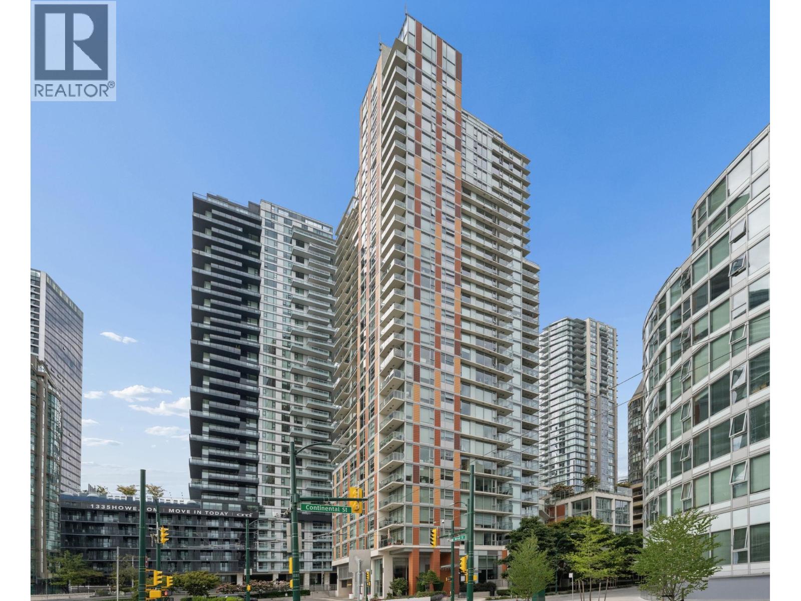 902 1351 Continental Street, Vancouver, British Columbia  V6Z 0C6 - Photo 1 - R3136560