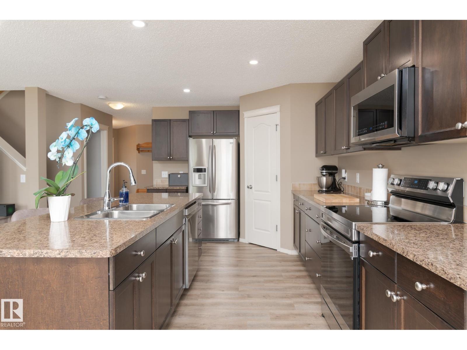 22 Spring Cv, Spruce Grove, Alberta  T7X 0L5 - Photo 11 - E4493967