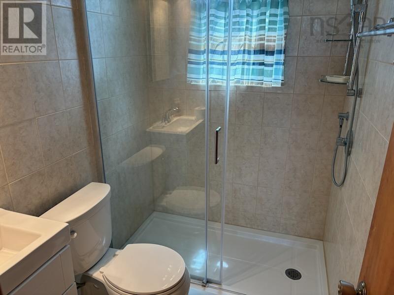 195 Beach Point Road, Martins River, Nova Scotia  B0J 2E0 - Photo 5 - 202614529