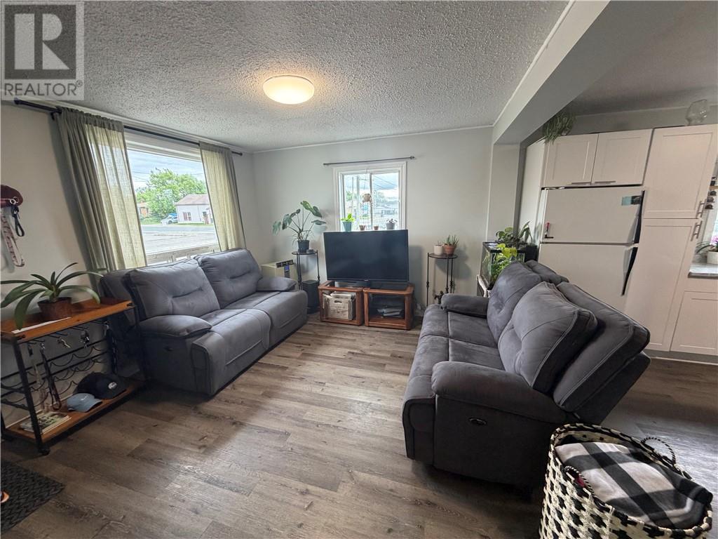 3550 Errington Avenue, Chelmsford, Ontario  P0M 1L0 - Photo 9 - 2128582