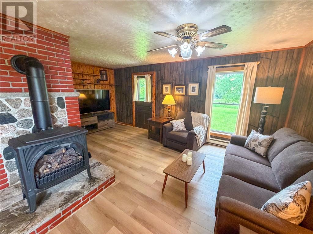 209 Cress, Mindemoya, Ontario  P0P 1S0 - Photo 22 - 2128600