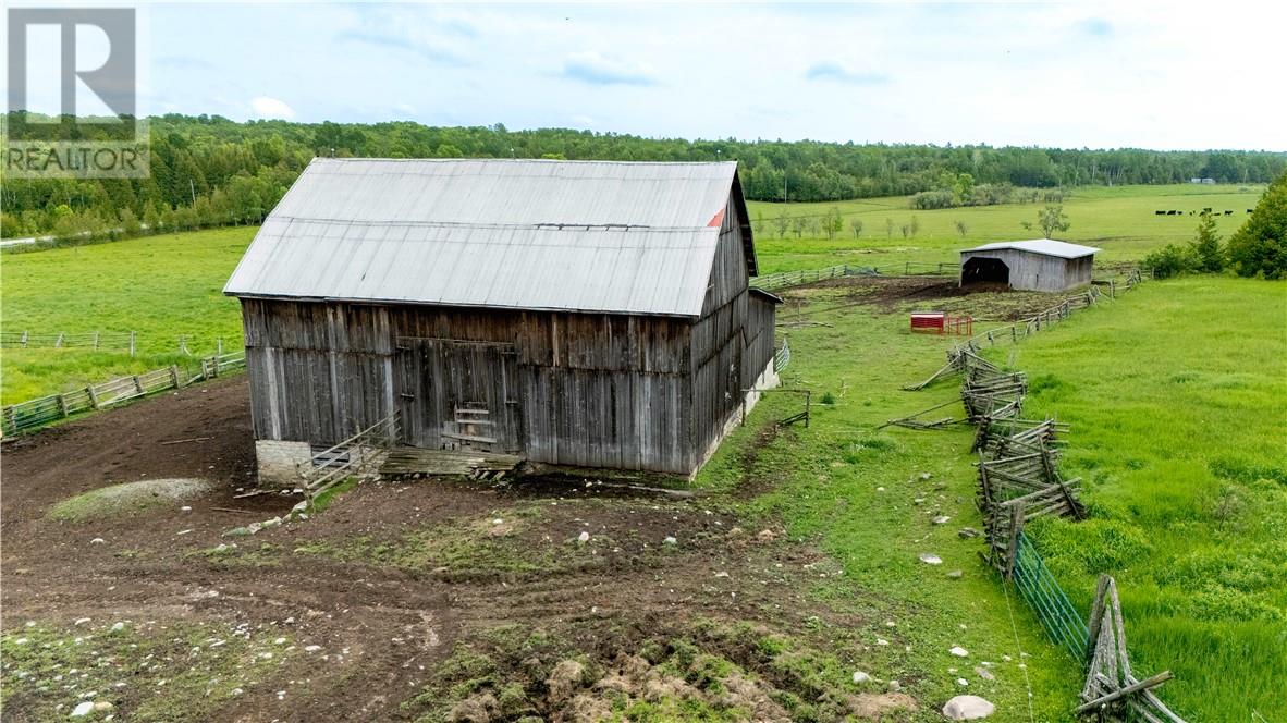 209 Cress, Mindemoya, Ontario  P0P 1S0 - Photo 8 - 2128600