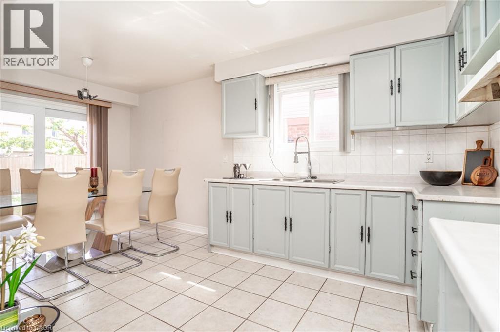 15 Cresswell Drive, Brampton, Ontario  L6Y 2T5 - Photo 12 - 40840390