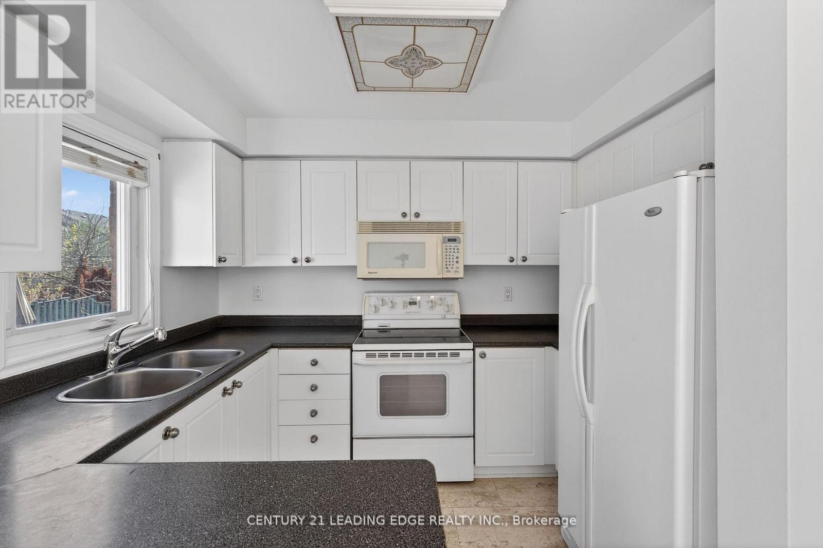 51 Alexis Way, Whitby, Ontario  L1R 2N9 - Photo 10 - E13453056