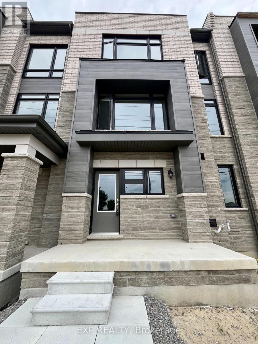 116 BLICK CRESCENT, Aurora, Ontario
