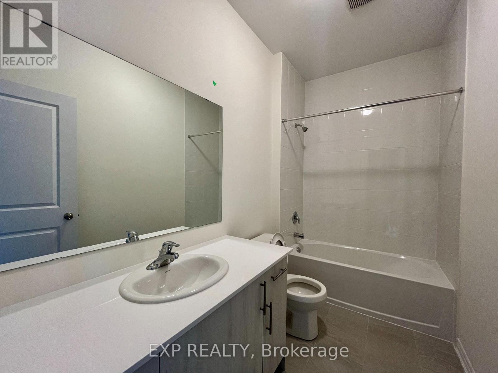 116 Blick Crescent, Aurora, Ontario  L4G 7B6 - Photo 8 - N13453000
