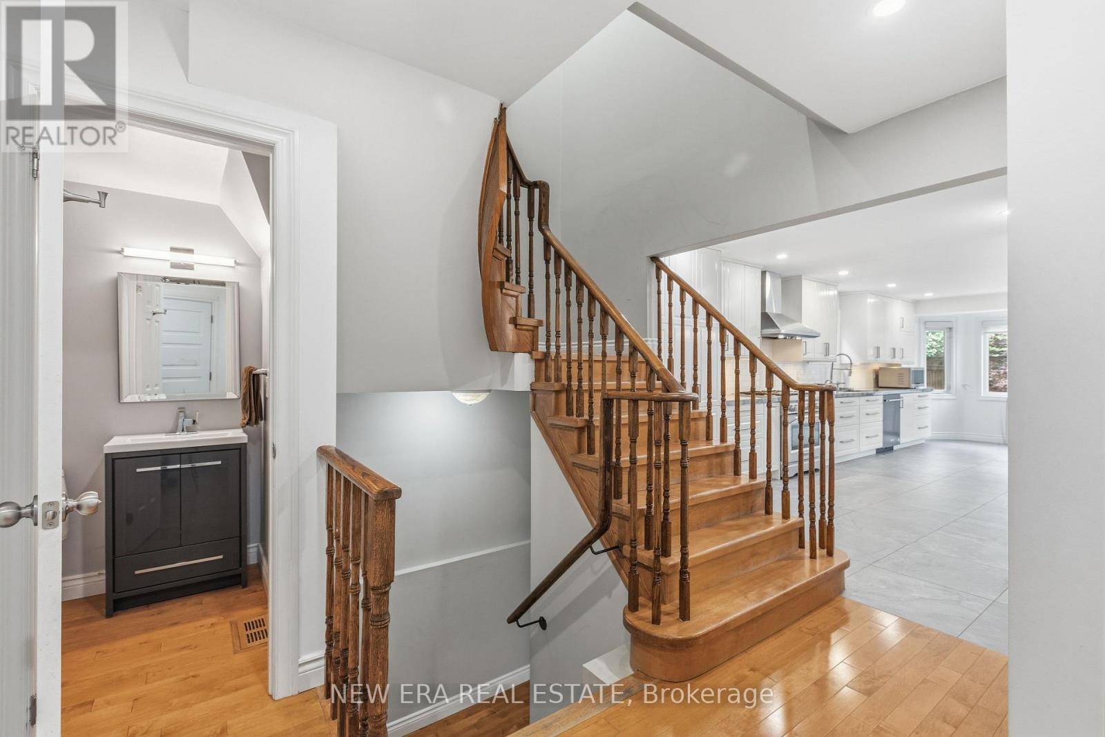 67 Chilmar Crescent, Vaughan, Ontario  L4J 6Y5 - Photo 8 - N13453010