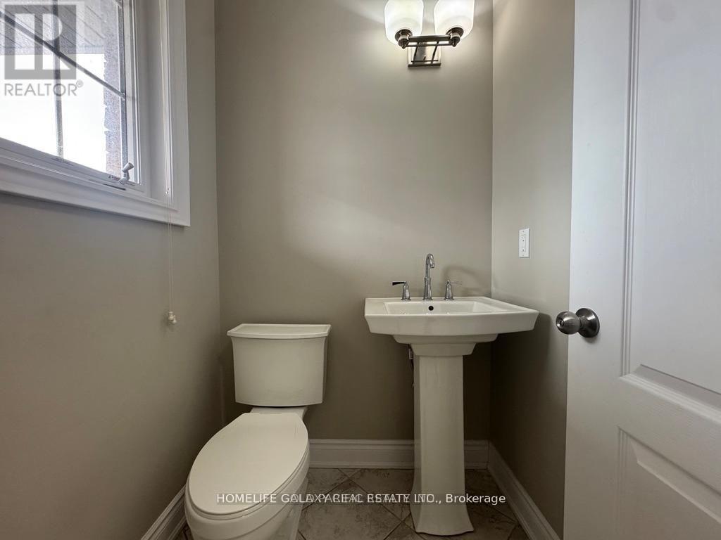 86 Nathan Crescent, Barrie, Ontario  L4N 0S2 - Photo 12 - S13452940