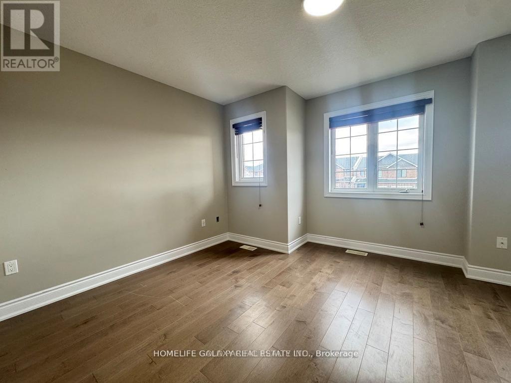 86 Nathan Crescent, Barrie, Ontario  L4N 0S2 - Photo 17 - S13452940