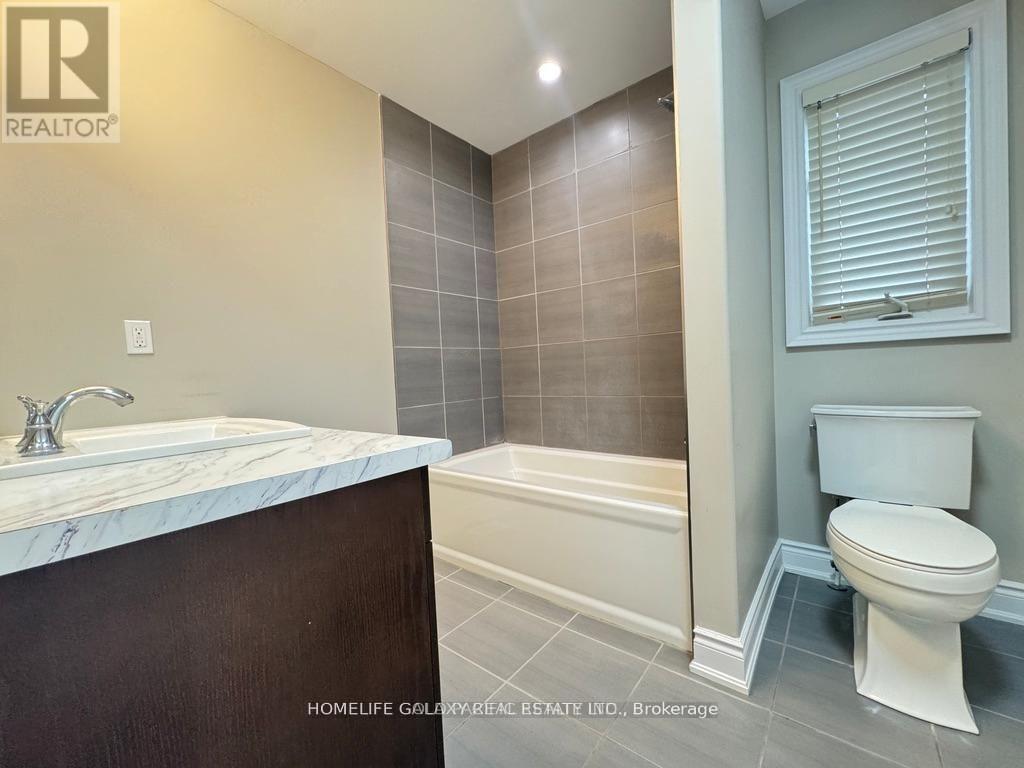86 Nathan Crescent, Barrie, Ontario  L4N 0S2 - Photo 18 - S13452940