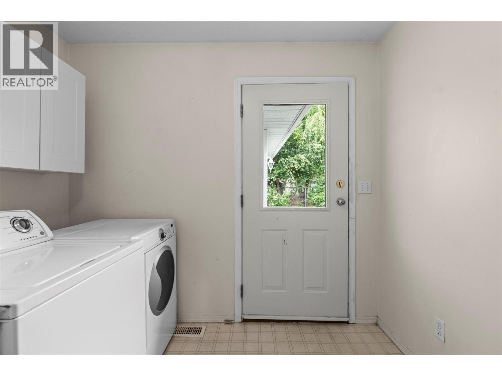 2820 Burns Avenue, Armstrong, British Columbia  V4Y 0G3 - Photo 20 - 10390648