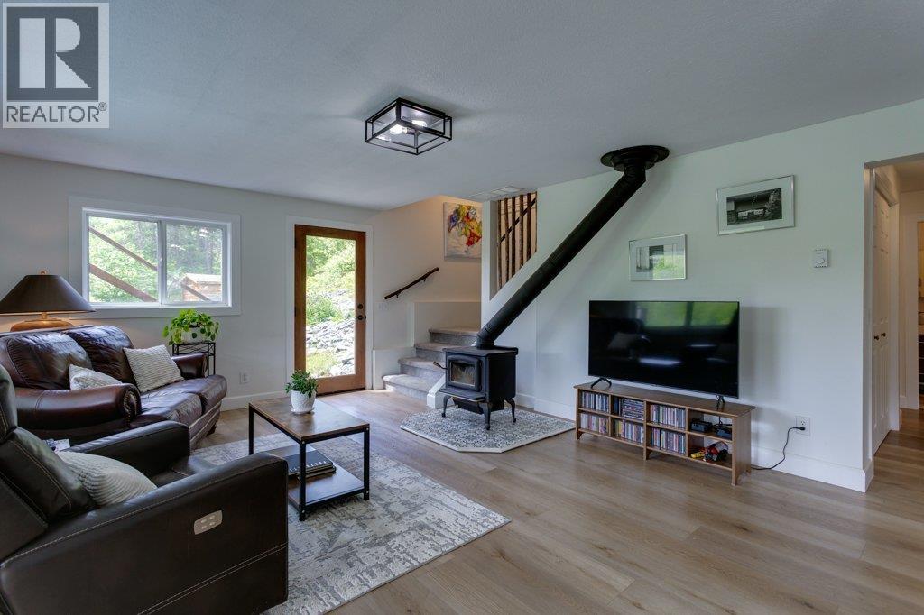 370 Philpott Road, Kelowna, British Columbia  V1P 1J6 - Photo 48 - 10391297