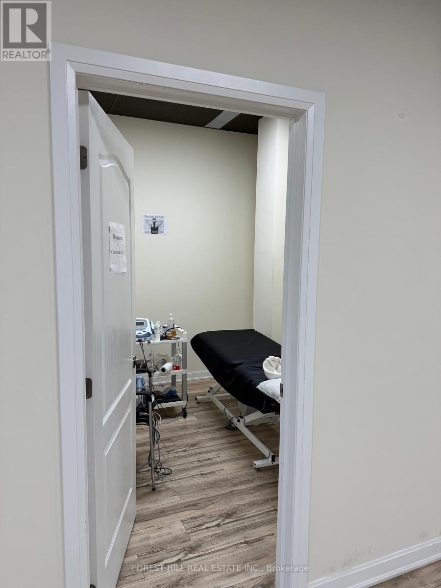 8 - 18371 HURONTARIO STREET Caledon (Caledon Village), ON L7K 0X7