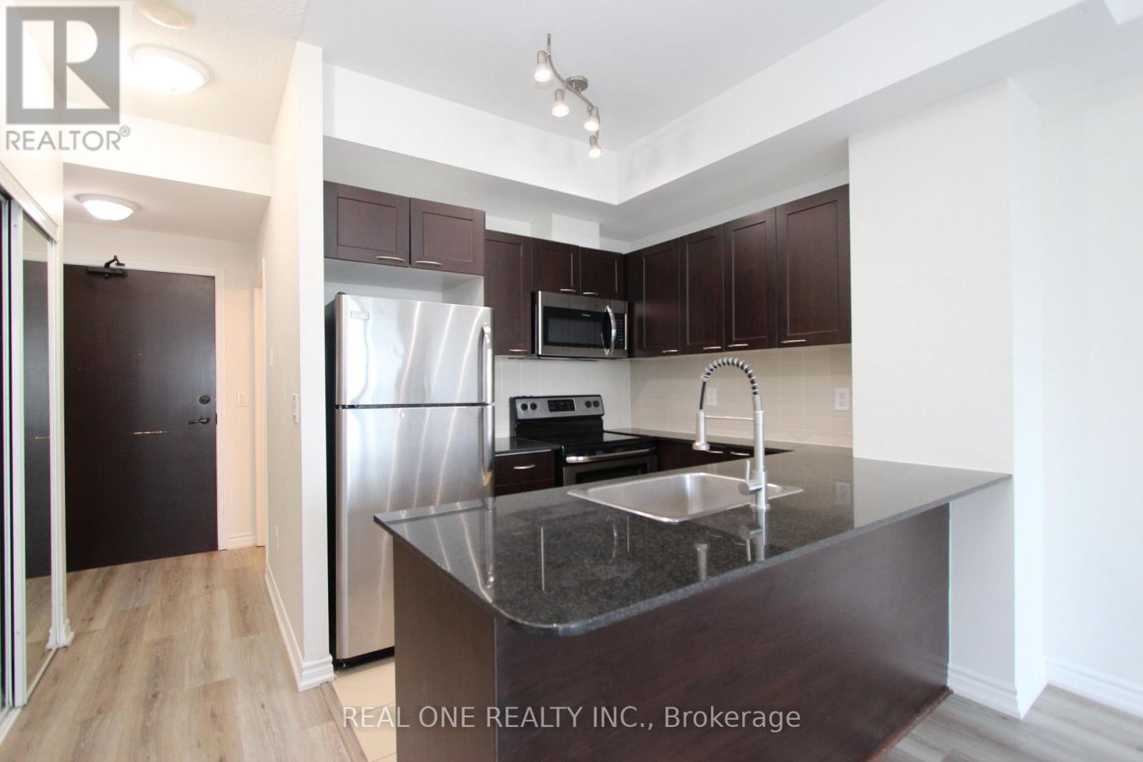1804 - 385 Prince Of Wales Drive, Mississauga, Ontario  L5B 0C6 - Photo 3 - W13453002