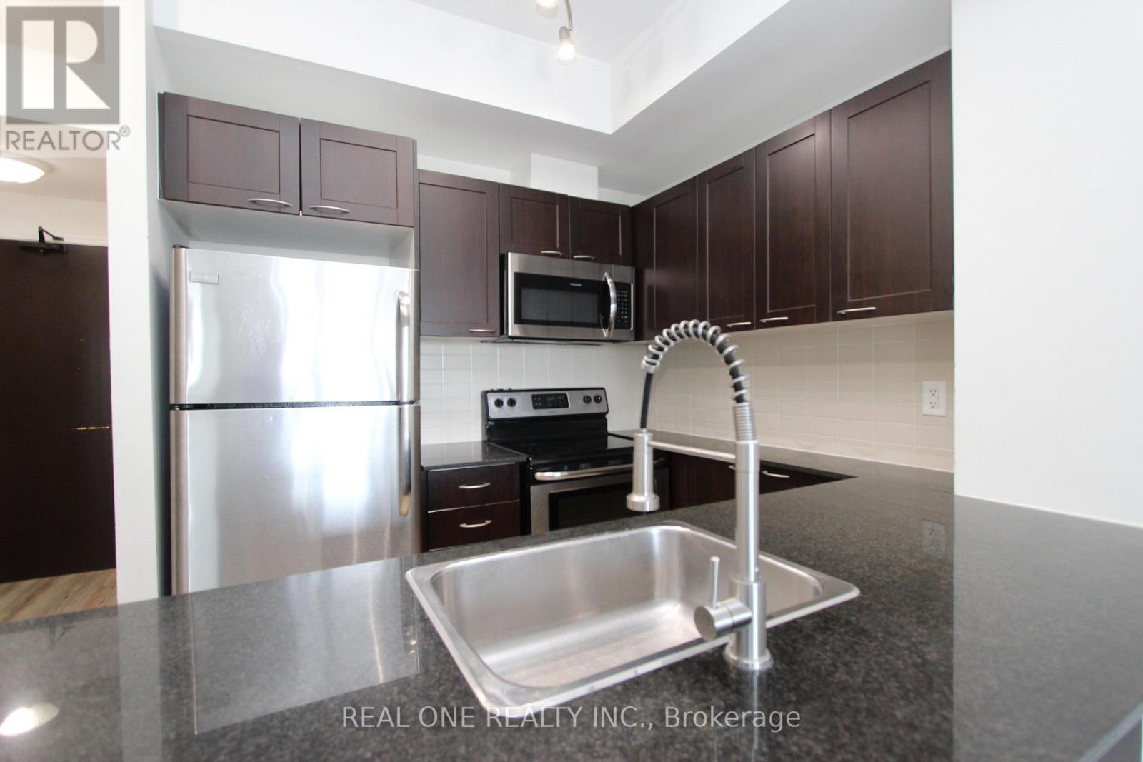 1804 - 385 Prince Of Wales Drive, Mississauga, Ontario  L5B 0C6 - Photo 4 - W13453002
