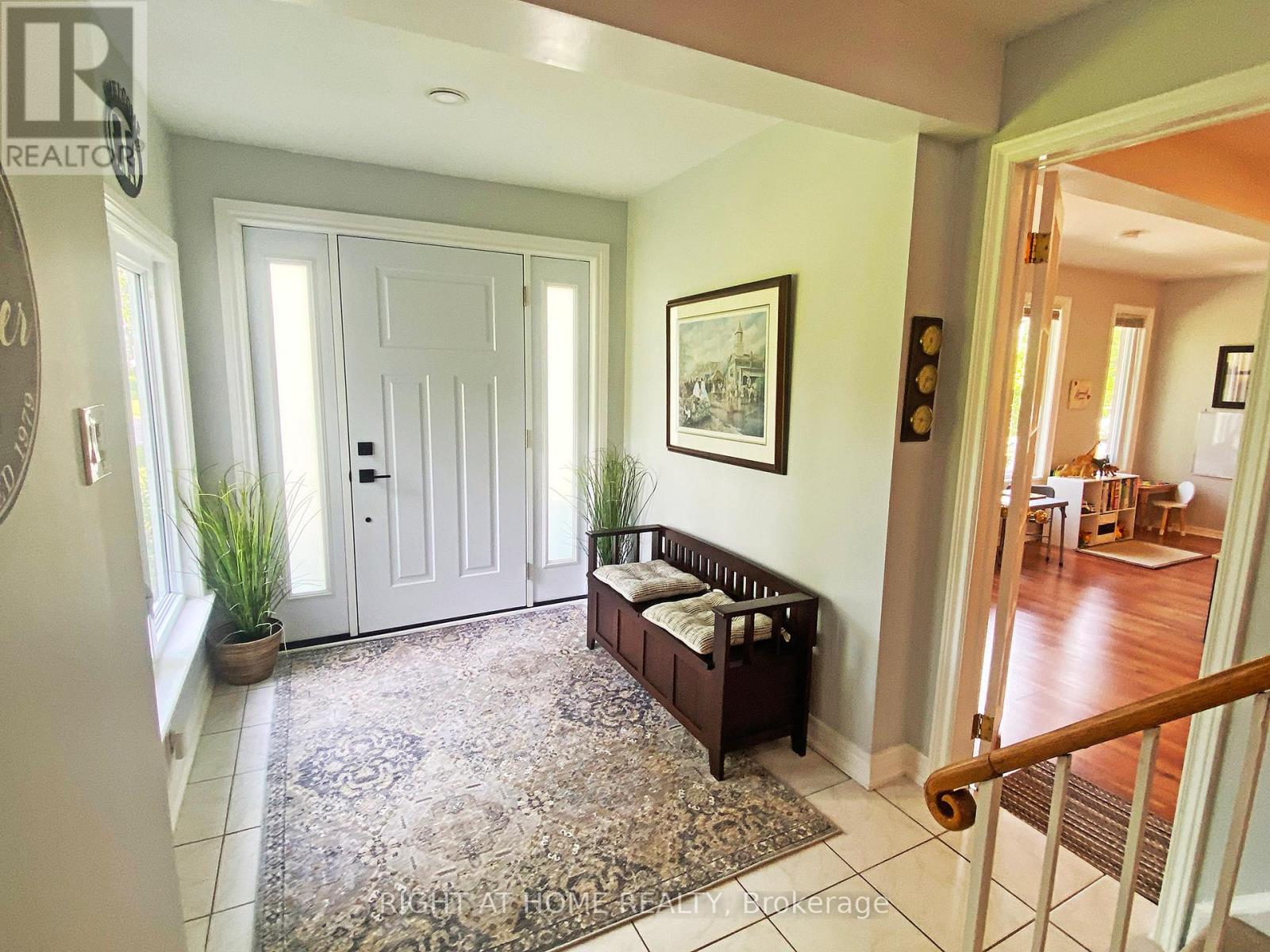 10 Munro Street, Caledon, Ontario  L7E 0L6 - Photo 13 - W13453044