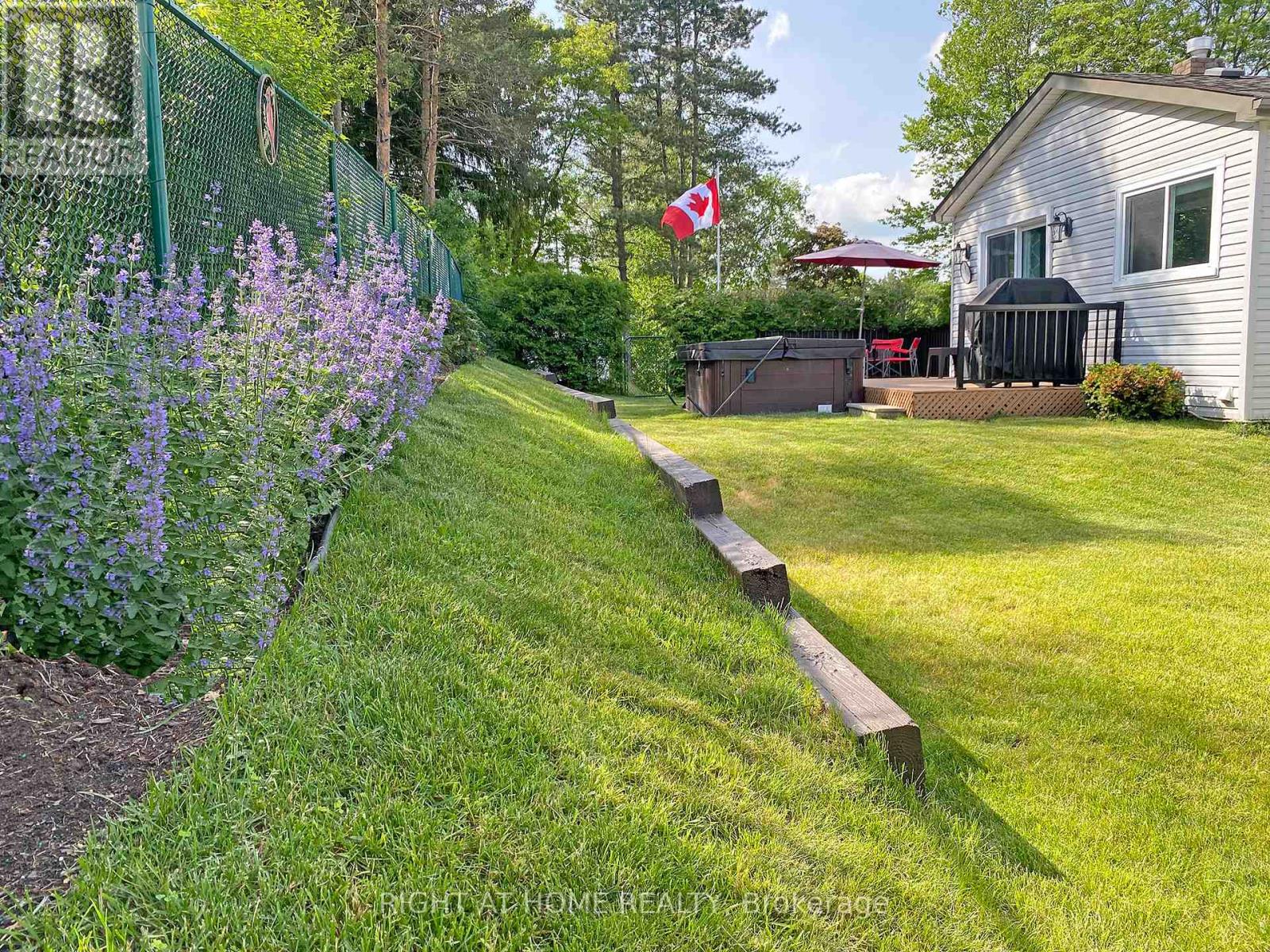 10 Munro Street, Caledon, Ontario  L7E 0L6 - Photo 29 - W13453044