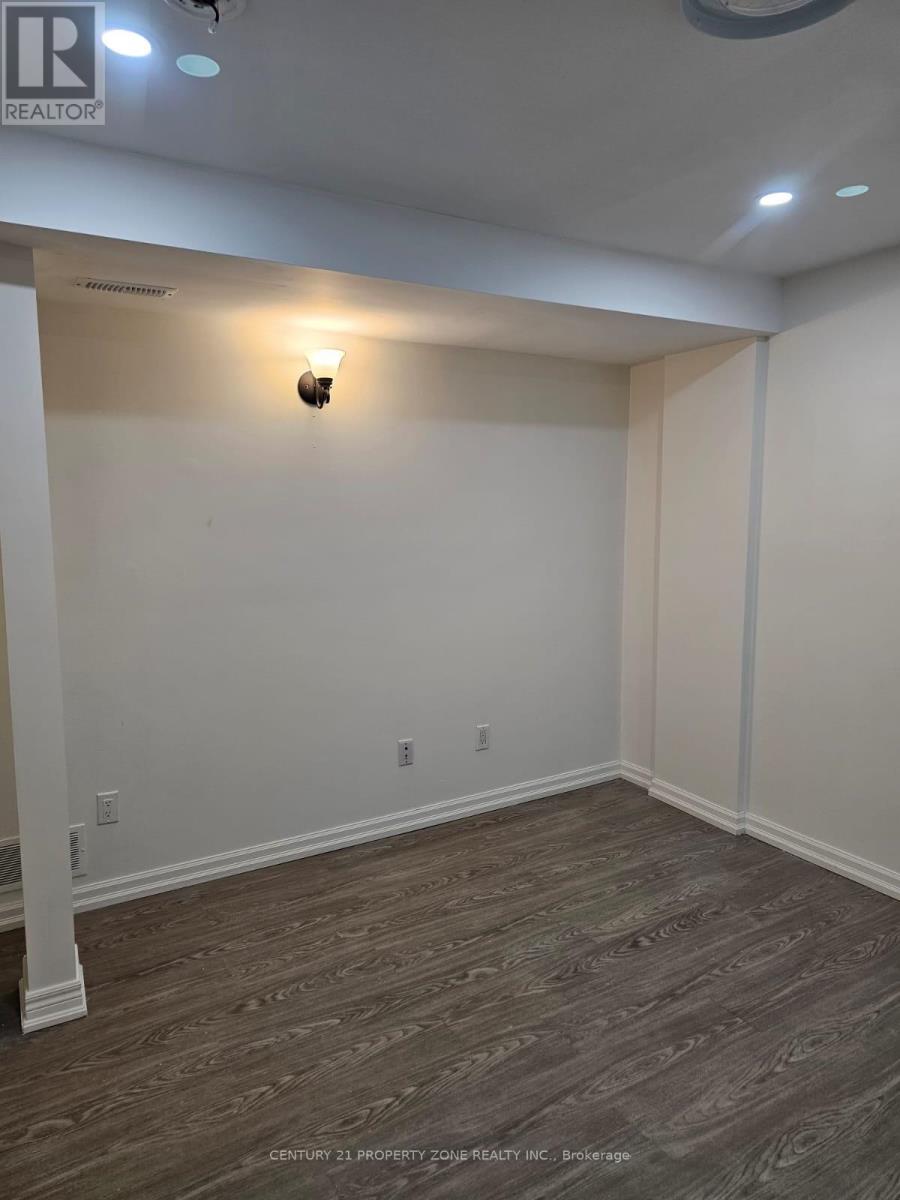 11 Chalkfarm Crescent, Brampton, Ontario  L7A 3V8 - Photo 10 - W13453058