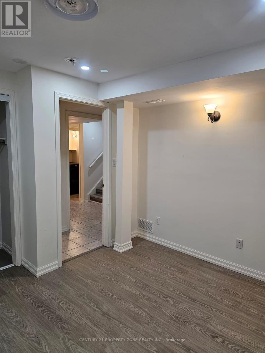 11 Chalkfarm Crescent, Brampton, Ontario  L7A 3V8 - Photo 6 - W13453058