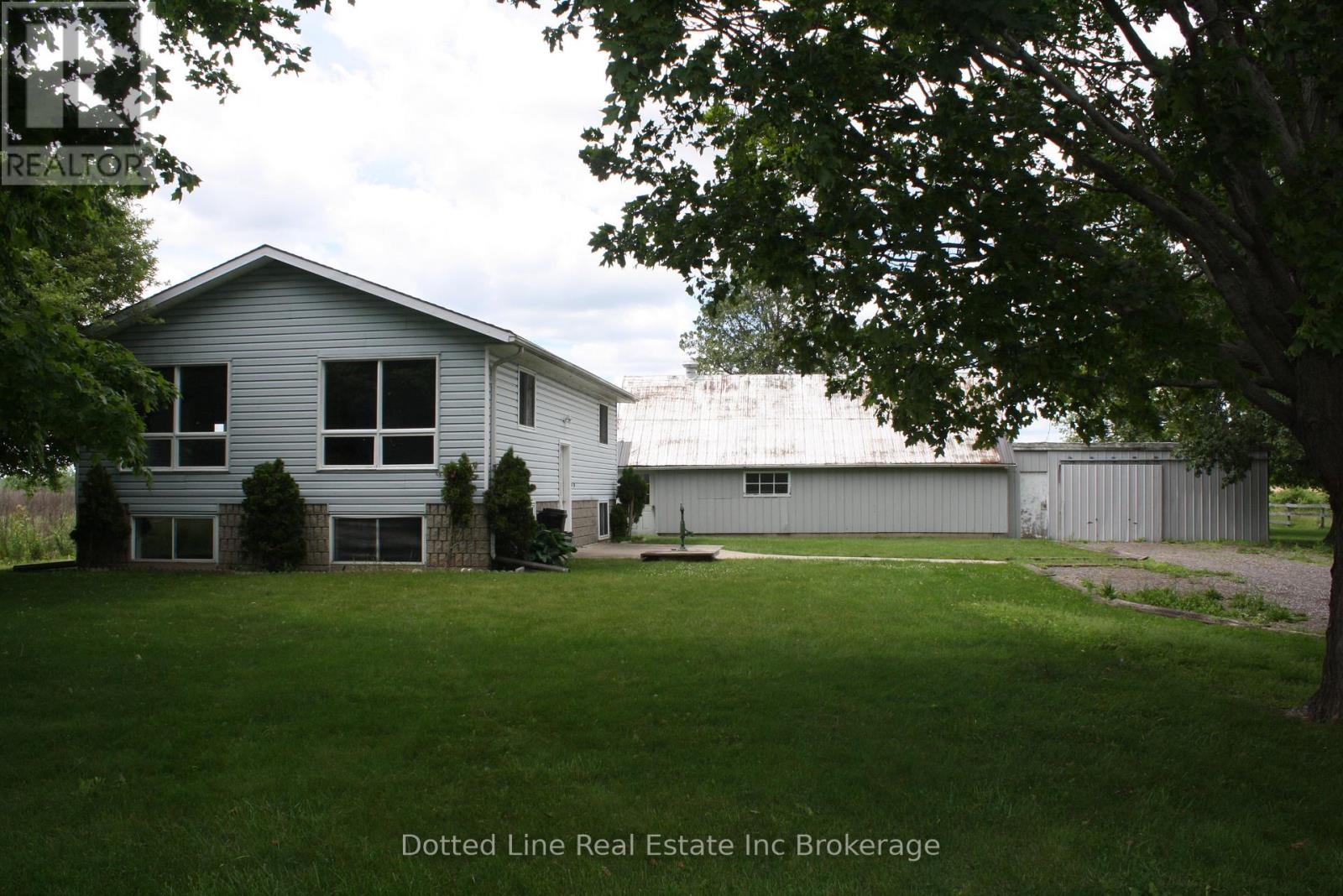 2831 LAKESHORE ROAD, Norfolk, Ontario