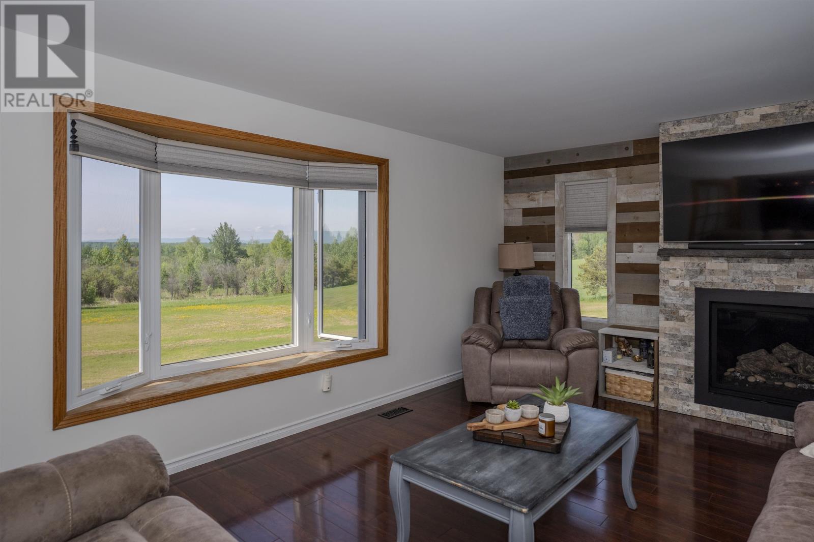 41 Fraser Rd, Thunder Bay, Ontario  P7K 0K8 - Photo 11 - TB2601443