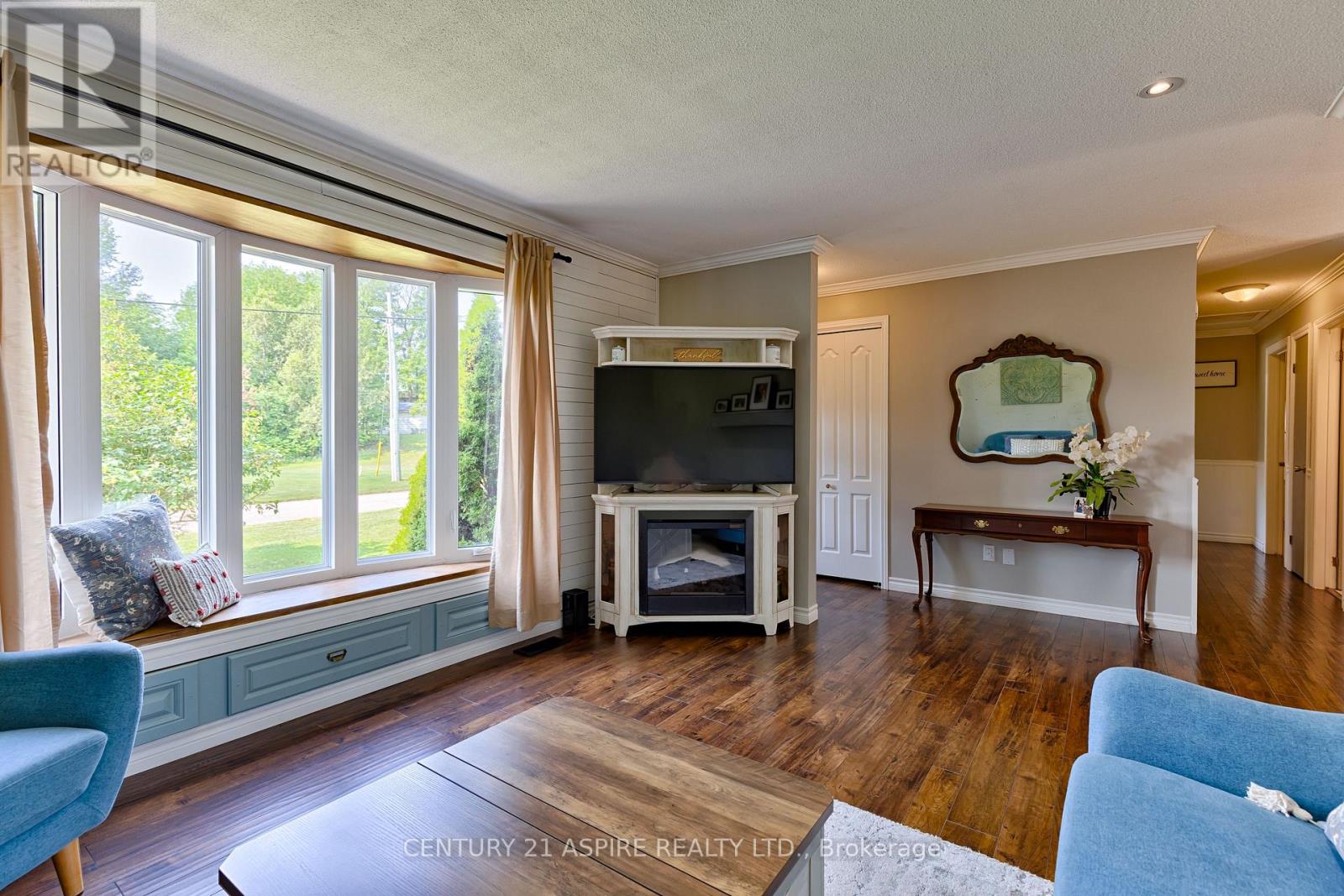 22 Harris Crescent, Whitewater Region, Ontario  K0J 1C0 - Photo 5 - X13453192