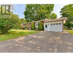 22 HARRIS CRESCENT, Whitewater Region, Ontario