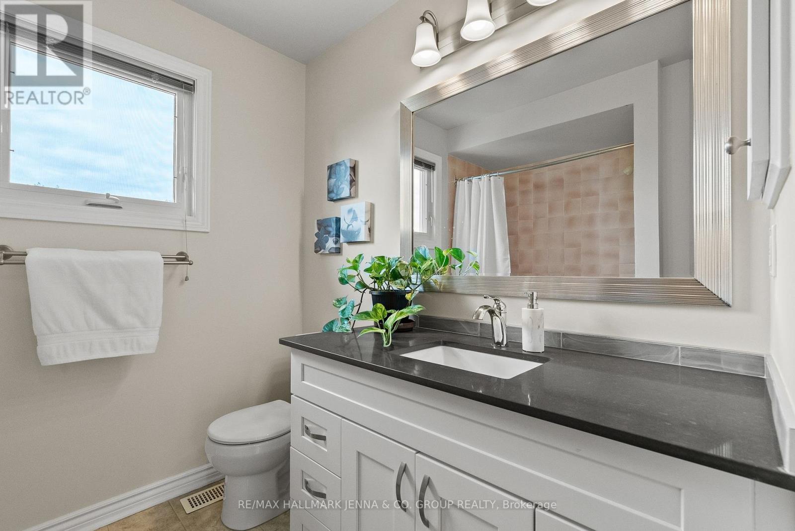 70 Huntersfield Drive, Ottawa, Ontario K1T 3L7 - Photo 26 - X13453188
