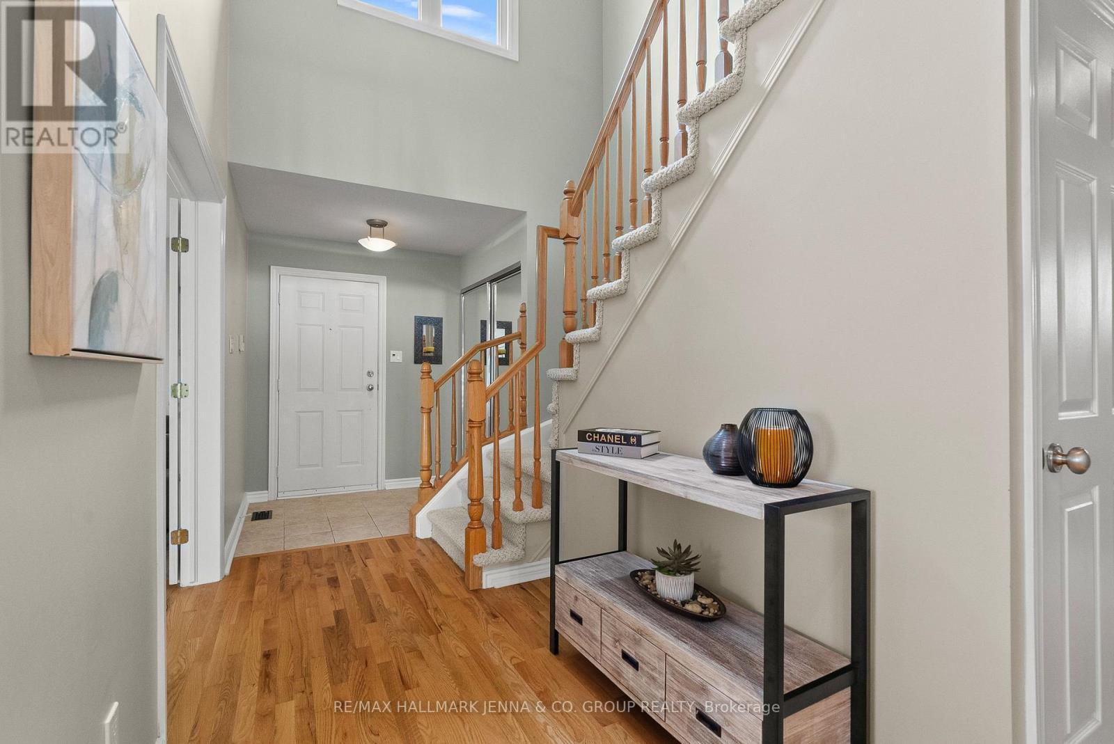 70 Huntersfield Drive, Ottawa, Ontario K1T 3L7 - Photo 3 - X13453188