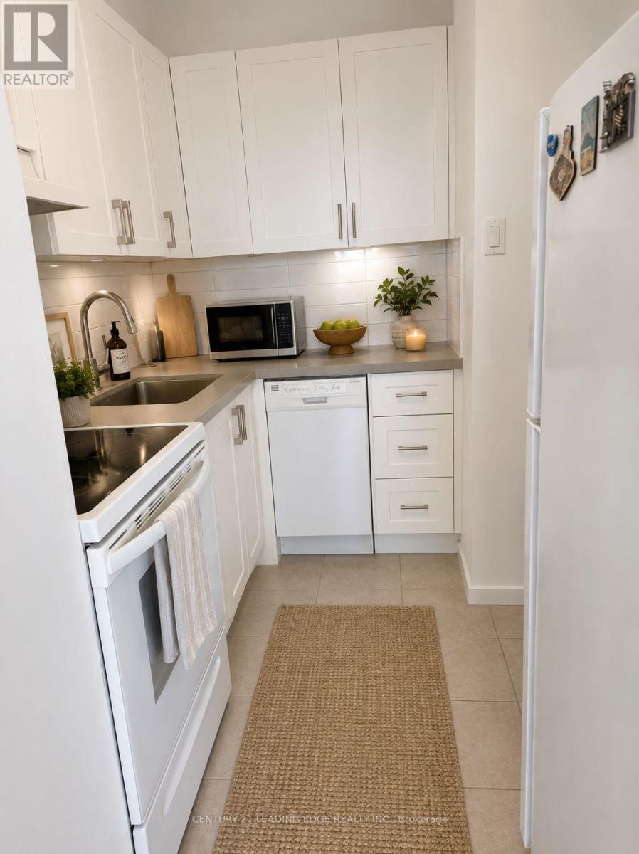 18f - 20 Prince Arthur Avenue, Toronto, Ontario  M5R 1B1 - Photo 2 - C13426238