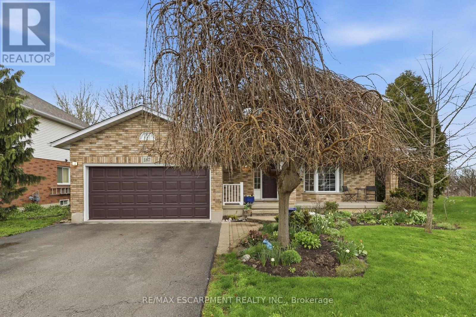 187 ALDERLEA AVENUE, Hamilton, Ontario