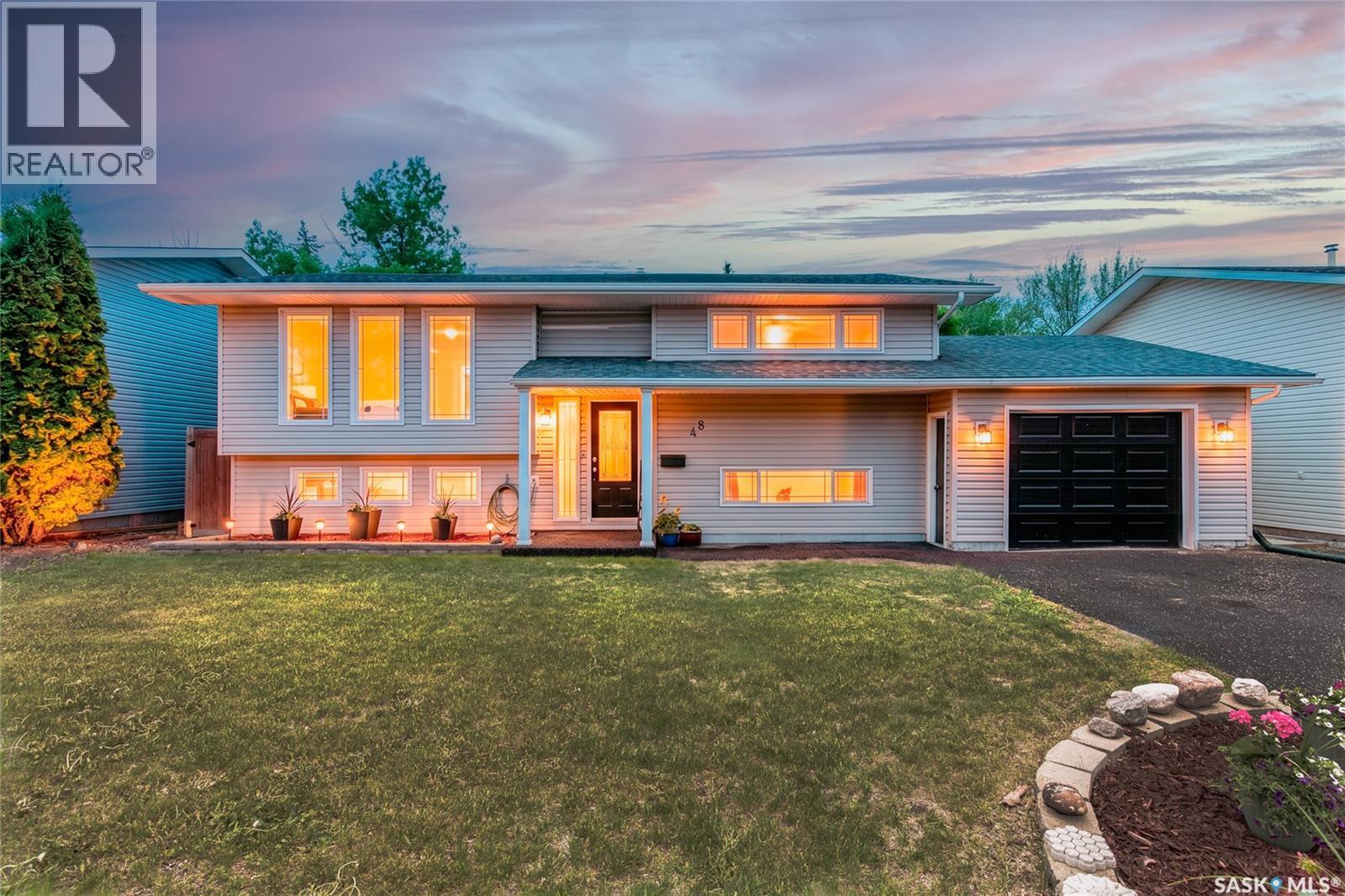 48 Aster CRESCENT, Moose Jaw, Saskatchewan