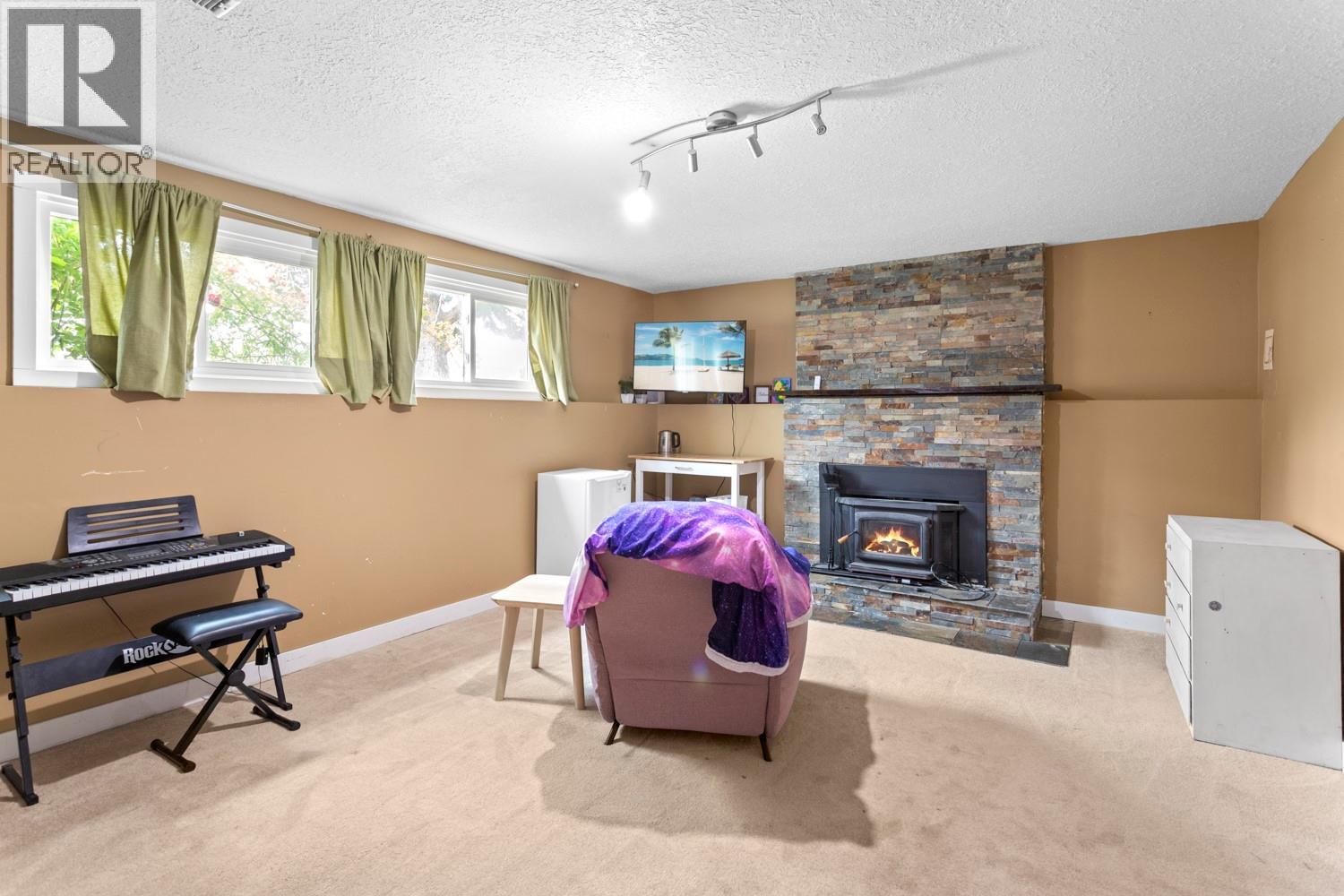 2408 Birch Street, Creston, British Columbia  V0B 1G5 - Photo 10 - 10391580