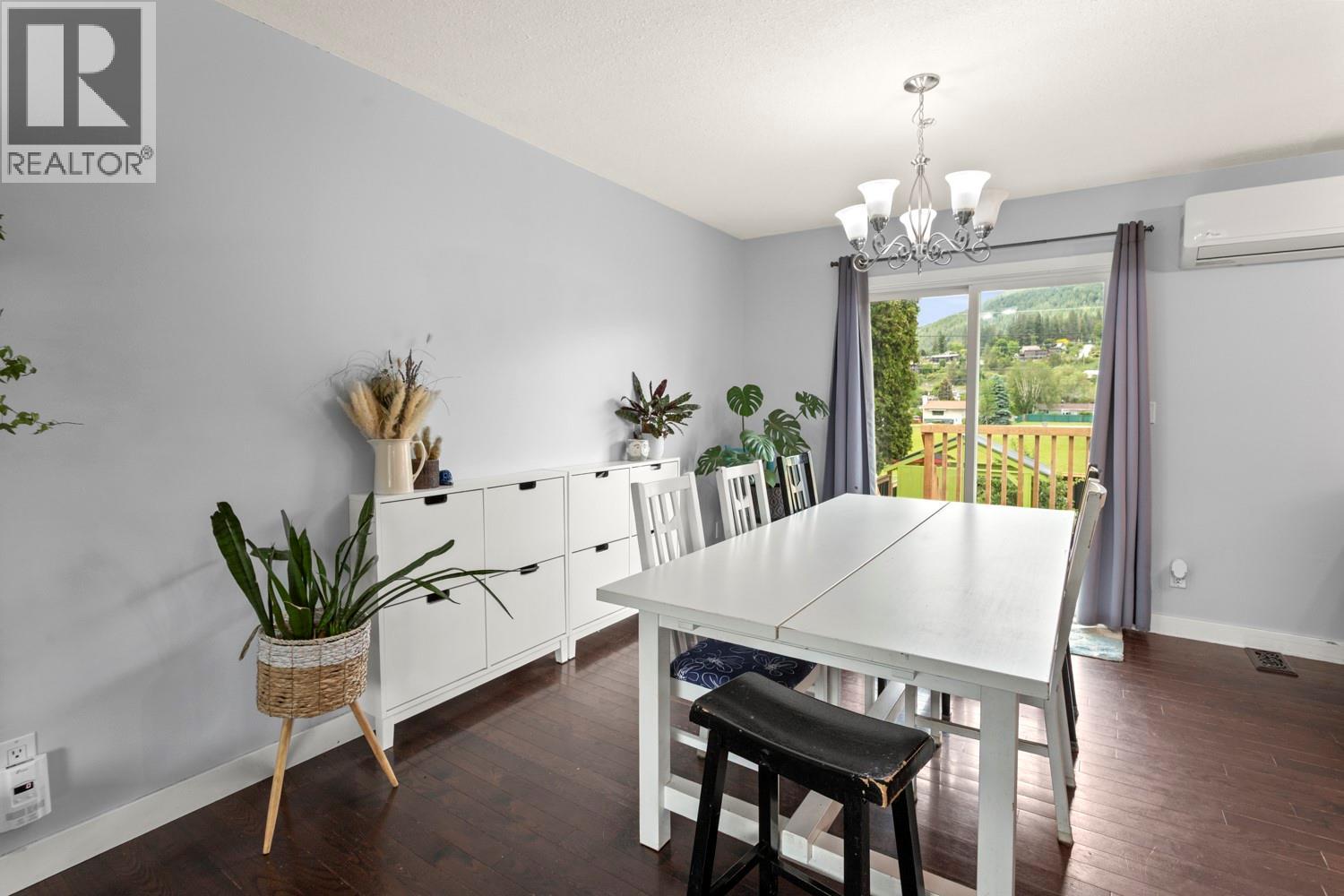 2408 Birch Street, Creston, British Columbia  V0B 1G5 - Photo 6 - 10391580